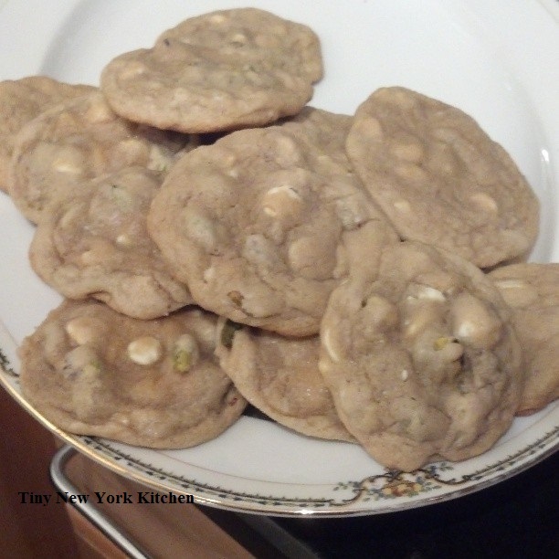 White Chocolate & Pistachio Cookies