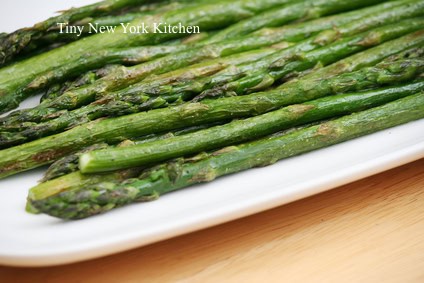 Grilled Asparagus With Fresh Tarragon Mayonnaise Grilled Asparagus With Fresh Tarragon Mayonnaise