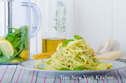 Spaghetti With Herbs & Garlic