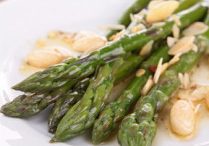 Asparagus With Almonds & White Beans
