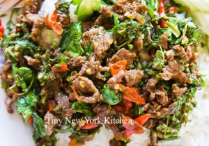 Beef & Cabbage Stir-Fry With Peanut Sauce