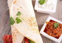 Easy Chicken Salsa Burritos Easy Chicken Salsa Burritos