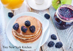 Fluffy Buttermilk Pancakes