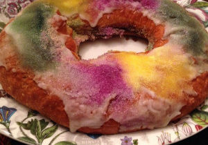 Mardi Gras King Cake 2