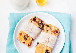 Oatmeal Cream Bars
