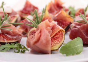 Prosciutto Wrapped Figs