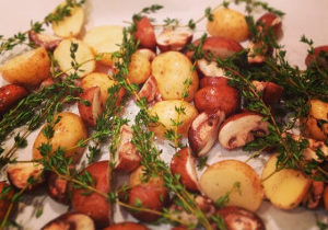 Roasted Potatoes & Mushrooms Roasted Potatoes & Mushrooms