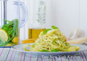 Spaghetti With Herbs & Garlic