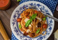 Spaghetti With Roasted Tomatoes