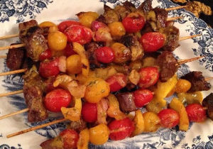 Steak, Tomato & Bell Pepper Skewers With Horseradish Dill Butter 2