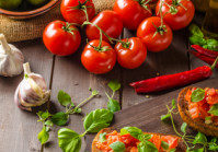 Summer Tomato Bruschetta