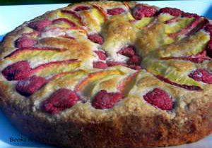 Victoria's Garden Party Cake