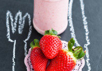 Low-Fat Strawberry Milkshakes