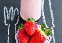Low-Fat Strawberry Milkshakes
